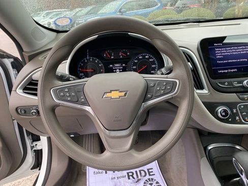 Used 2023 Chevrolet Malibu LT image 17