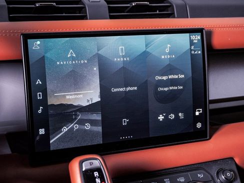 Used 2025 Land Rover Defender 110 image 22