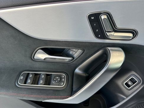 Used 2023 Mercedes-Benz CLA 250 image 14