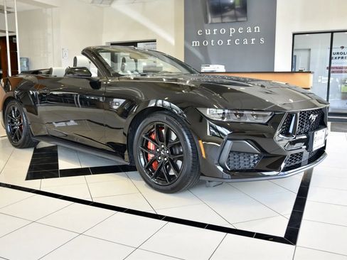 Used 2024 Ford Mustang GT Premium RWD image 7