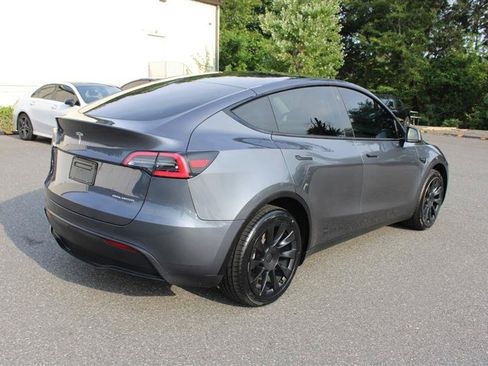 Used 2023 Tesla Model Y Long Range AWD/4WD image 7