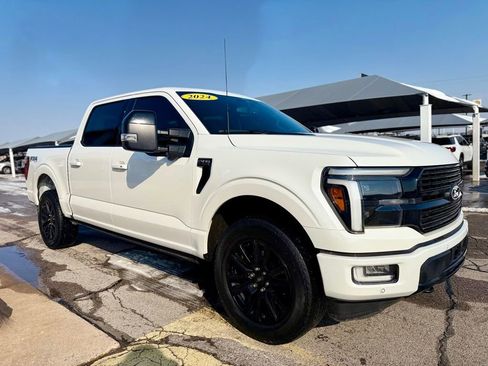 Used 2024 Ford F150 Platinum w/ FX4 Off-Road Package image 3