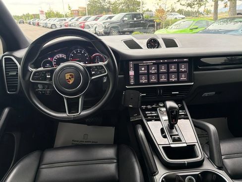 Used 2020 Porsche Cayenne AWD/4WD image 22