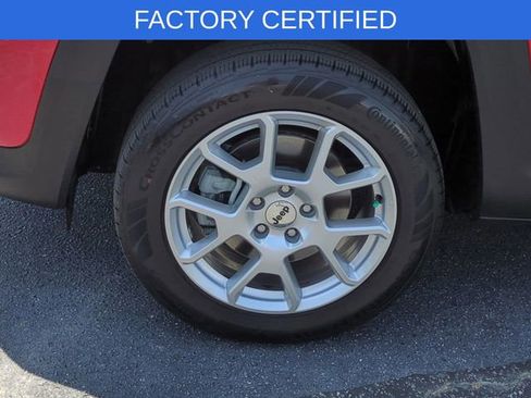 Certified 2023 Jeep Renegade Latitude AWD/4WD image 10