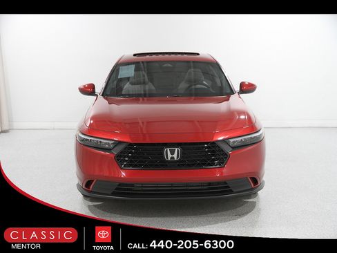 Used 2024 Honda Accord EX image 2