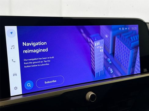 Used 2023 Toyota Crown Limited image 7