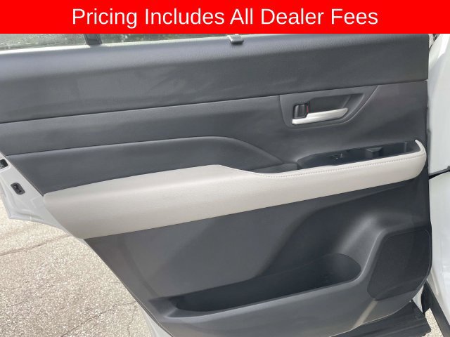 Used 2024 Toyota Grand Highlander AWD image 16