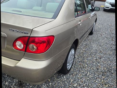 Used 2007 Toyota Corolla CE image 9