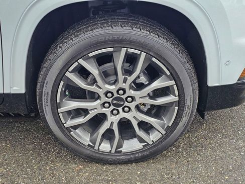 New 2026 GMC Acadia Denali Ultimate image 9