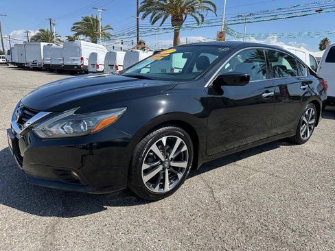 Used 2017 Nissan Altima 2.5 SR image 12