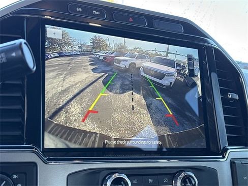 Used 2022 Ford F250 Lariat w/ Lariat Value Package image 28