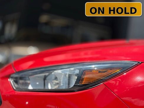 Used 2016 Ford Focus SE image 2