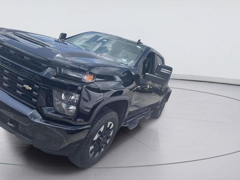 Used 2020 Chevrolet Silverado 2500 Custom w/ Custom Value Package AWD/4WD image 1