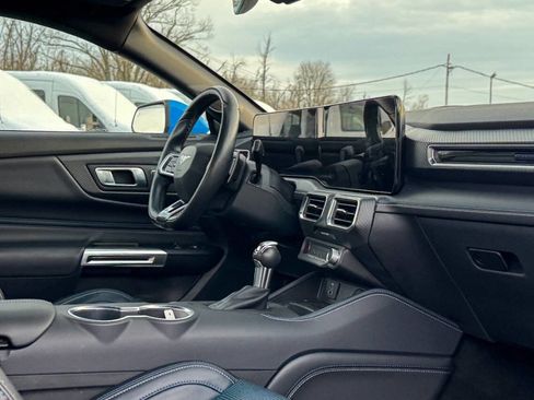 Used 2024 Ford Mustang GT Premium image 19