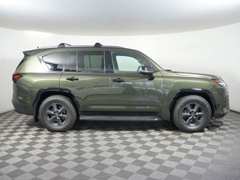 Used 2025 Lexus LX 700h Overtrail AWD/4WD image 8