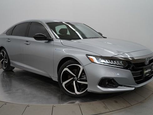 Used 2022 Honda Accord Sport image 3