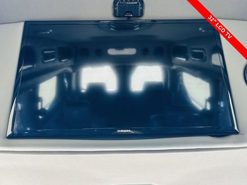 Used 2015 Ford Transit 150 130 Low Roof w/ Exterior Upgrade Package image 5