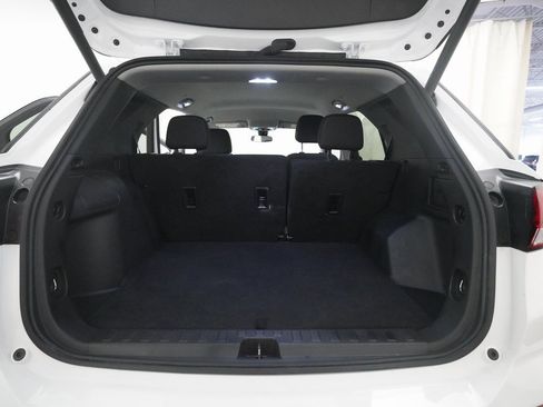Certified 2024 Chevrolet Equinox LT image 10