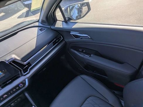 New 2025 Kia Sportage X-Pro AWD/4WD image 18