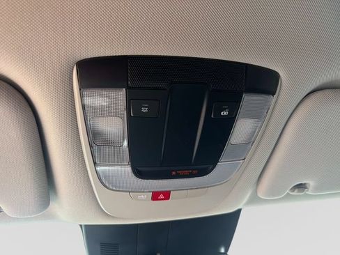 Used 2024 Kia Sorento LX FWD image 30