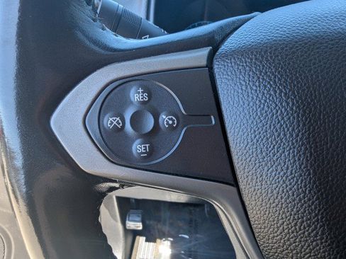 Used 2017 Chevrolet Colorado Z71 AWD/4WD image 14