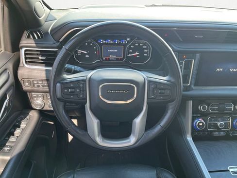 Used 2021 GMC Yukon Denali w/ Denali Ultimate Package AWD/4WD image 14