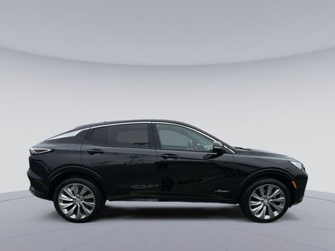 Used 2024 Buick Envista Avenir image 10