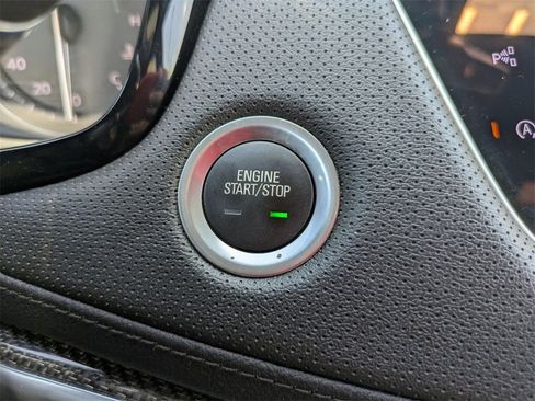 Used 2022 Cadillac XT5 Sportv w/ Technology Package image 16