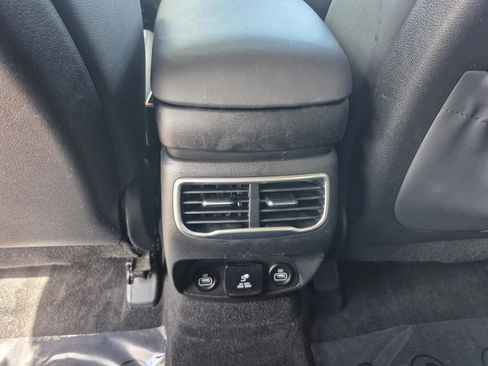 Certified 2021 Hyundai Santa Fe Limited FWD image 17