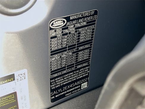 Used 2025 Land Rover Range Rover Velar Dynamic SE image 33