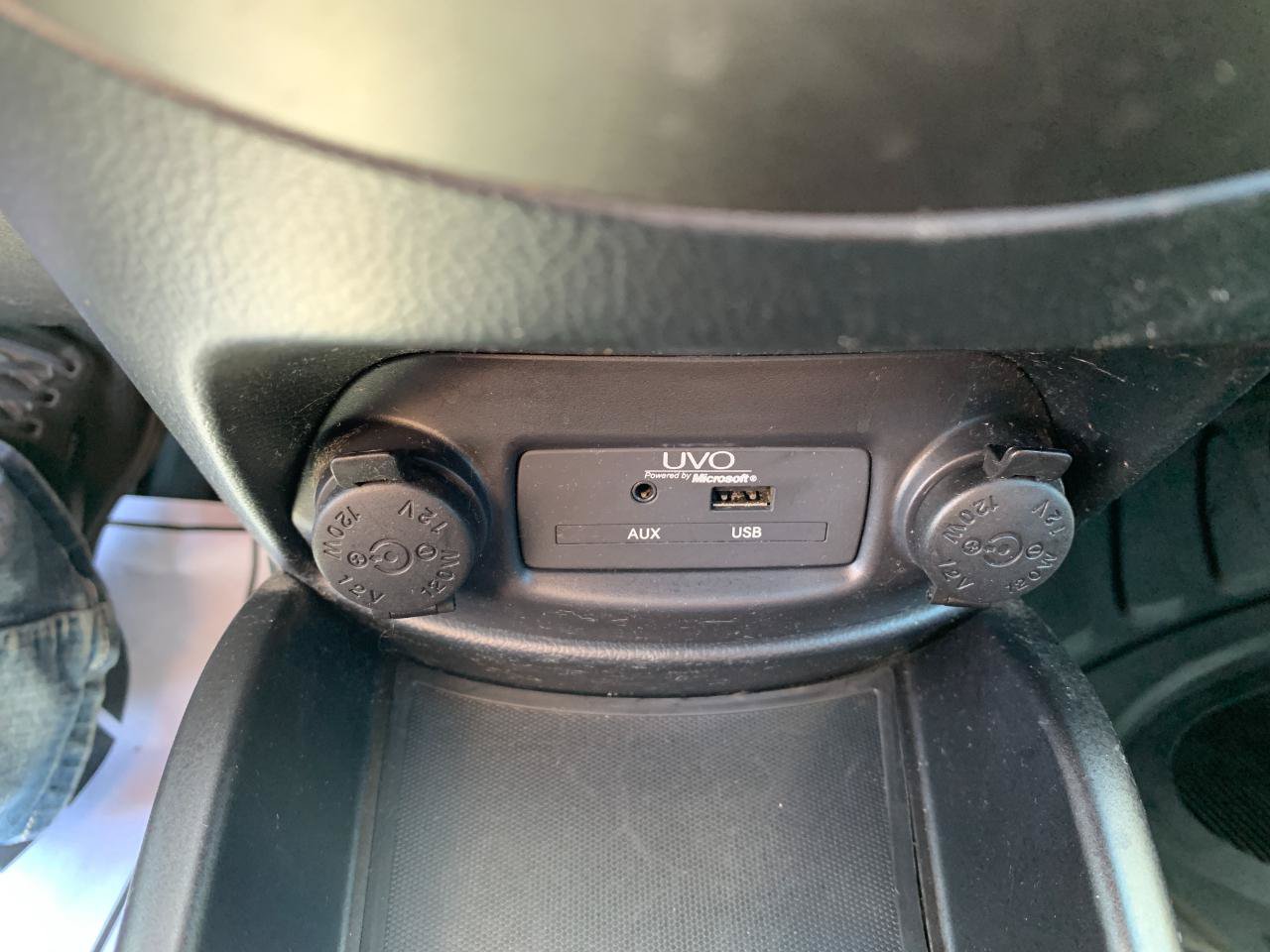 Used 2013 Kia Soul + w/ Audio Pkg FWD image 23