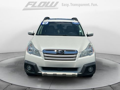 Used 2014 Subaru Outback 2.5i Limited w/ Moonroof Package AWD/4WD image 3