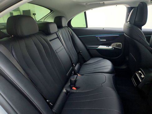 Used 2025 Mercedes-Benz E 450 4MATIC Sedan image 27