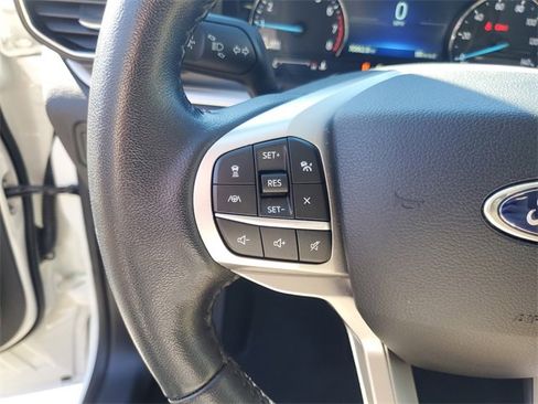 Used 2021 Ford Explorer XLT w/ Equipment Group 202A image 18