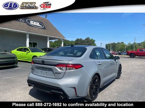 Used 2022 Toyota Corolla SE w/ Carpet Mat Package (TMS) FWD image 6