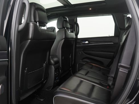 Used 2020 Jeep Grand Cherokee Overland image 19