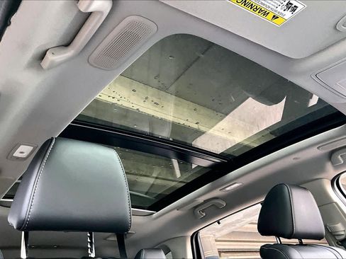 Used 2025 Acura MDX FWD w/ Technology Package image 13