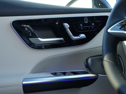 New 2026 Mercedes-Benz GLC 300 4MATIC image 39