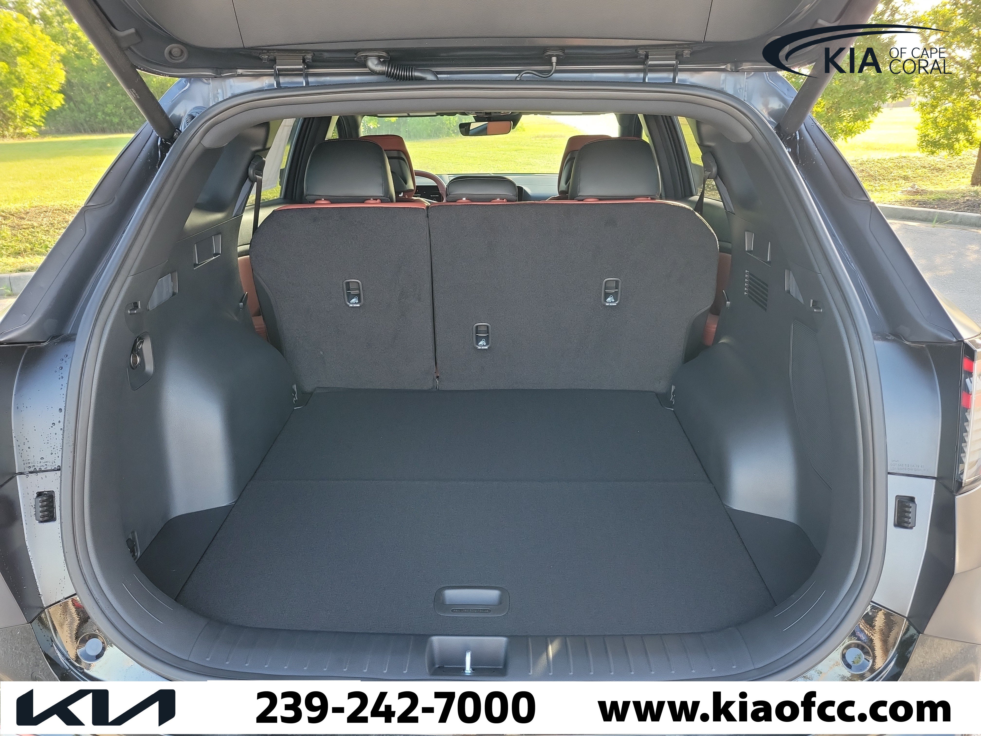 New 2027 Kia Sportage SX FWD image 9