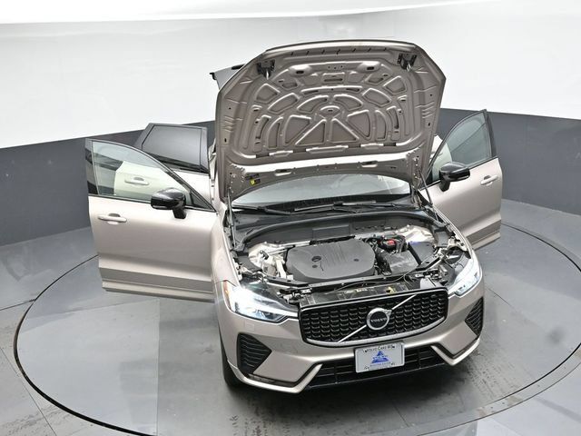 Used 2024 Volvo XC60 B5 Core w/ Climate Package AWD/4WD image 47