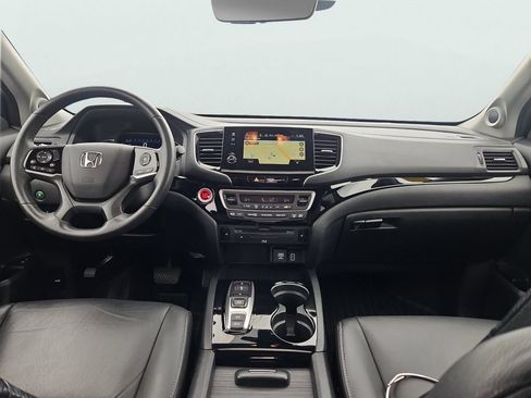 Certified 2019 Honda Pilot Touring image 11