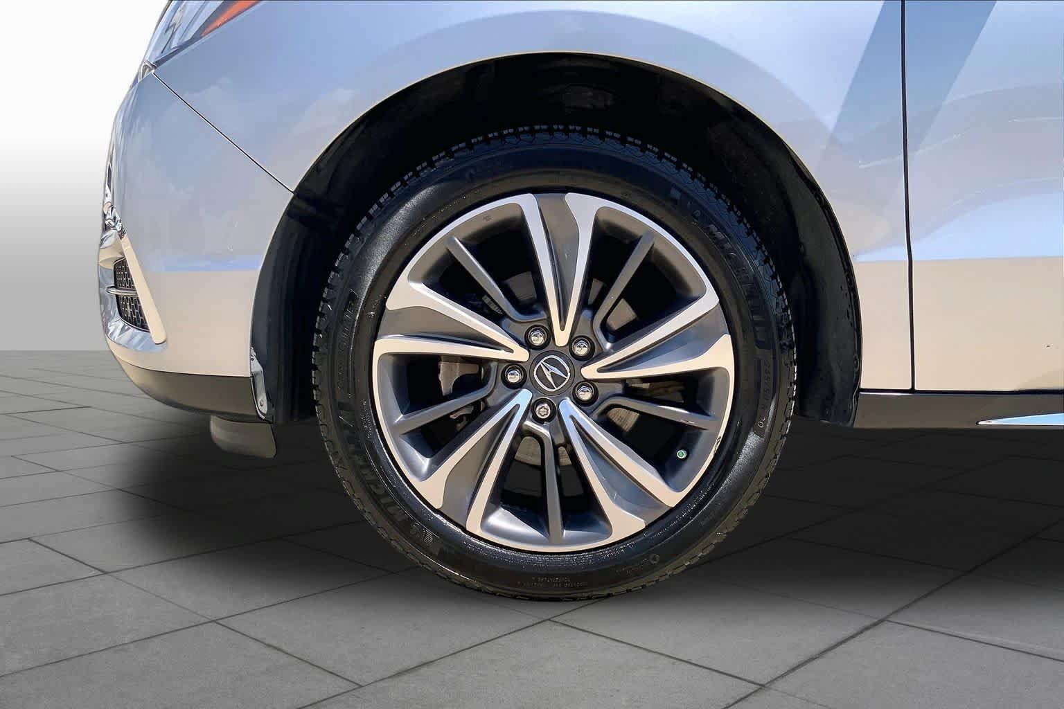 Used 2019 Acura MDX w/ Technology Package FWD image 11