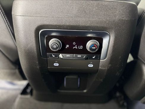 Used 2023 Chevrolet Suburban Premier RWD image 52