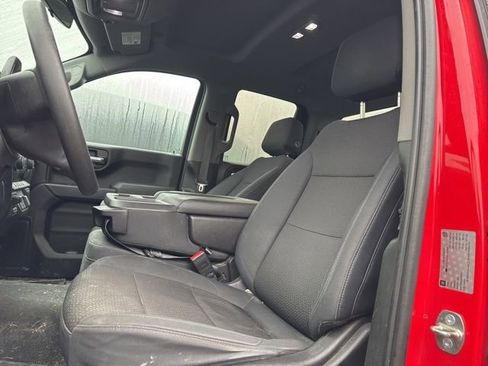 Used 2019 Chevrolet Silverado 1500 Custom Trail Boss w/ Custom Convenience Package image 5