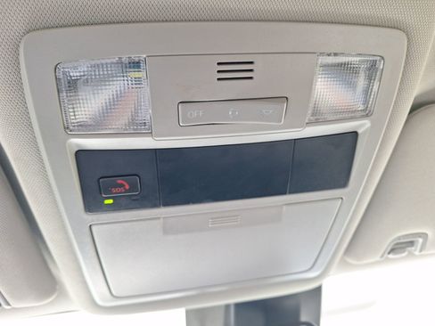 Used 2022 Toyota Tacoma SR image 30