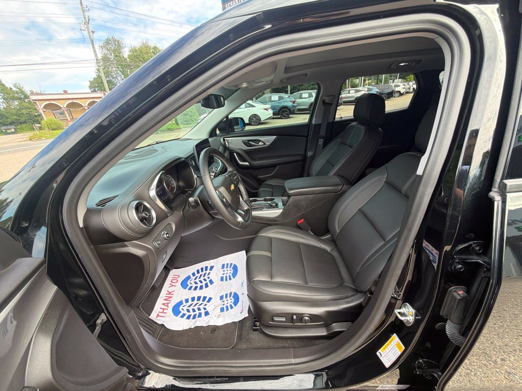 Certified 2024 Chevrolet Blazer LT AWD/4WD image 32
