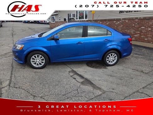 Used 2017 Chevrolet Sonic LT image 3