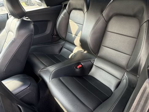 Used 2018 Ford Mustang Premium RWD image 20