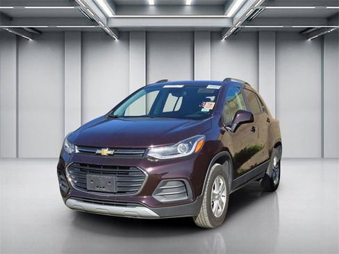 Used 2021 Chevrolet Trax LT image 3