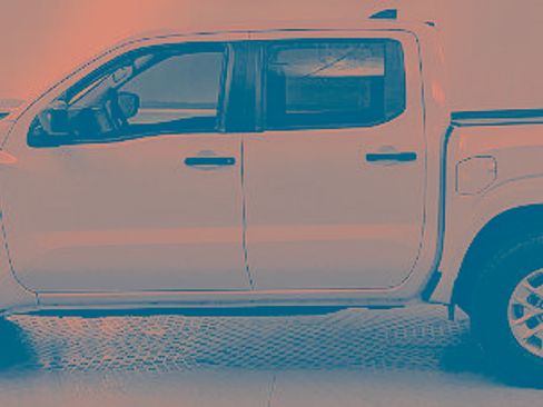 Used 2025 Nissan Frontier S image 5